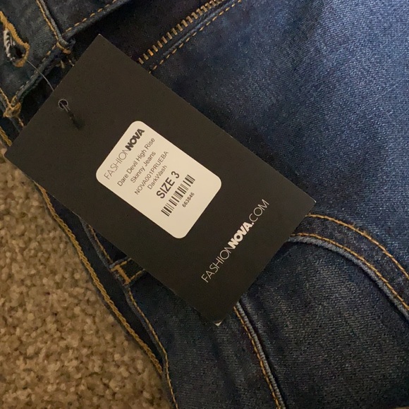 Fashion Nova Jeans - Picture 2 of 4